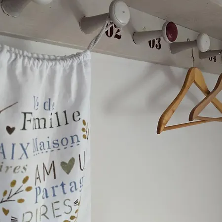 Alojamento de Acomodação e Pequeno-almoço Un Jardin Secret Yzeron