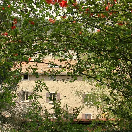 Un Jardin Secret Alojamento de Acomodação e Pequeno-almoço Yzeron
